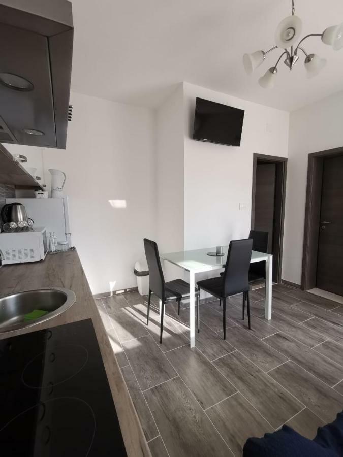 Ami Apartment Solin